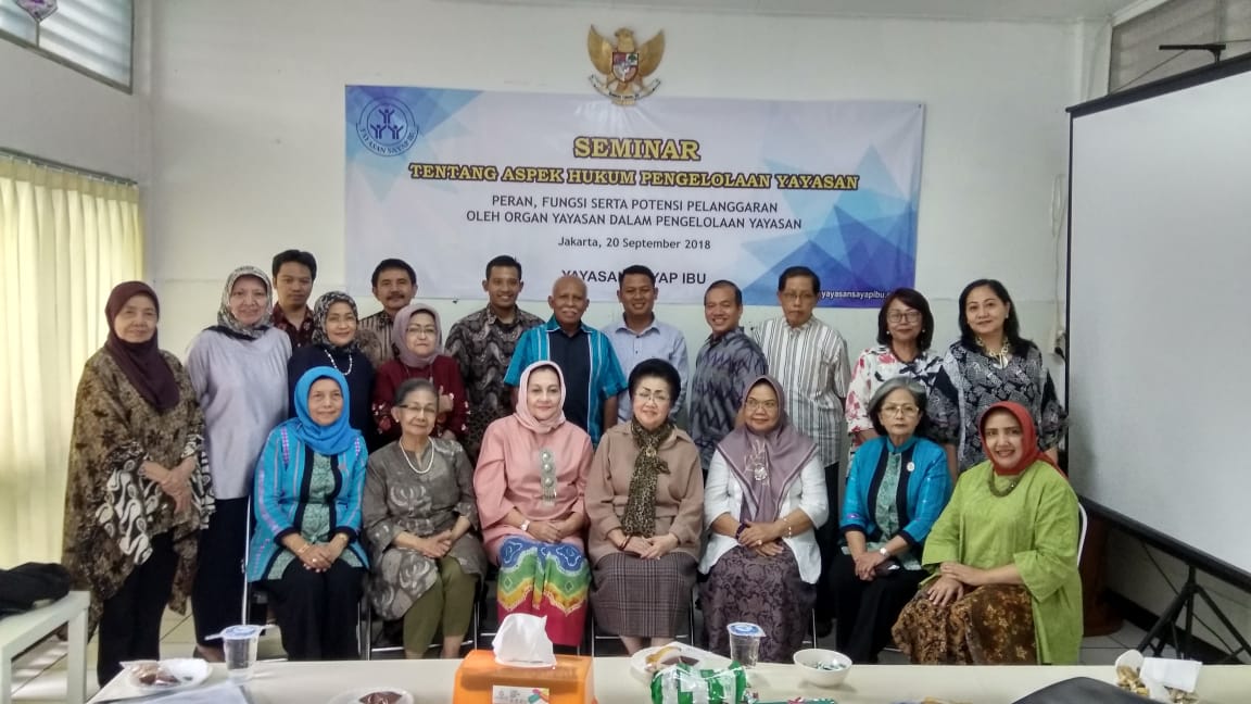 You are currently viewing Seminar Tentang  Aspek Hukum Pengelolaan Yayasan